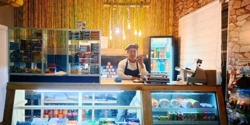 Don Victor - El Pollo Guachaca